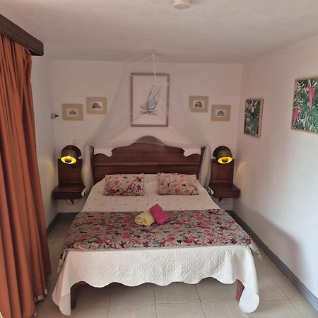 Ferienwohnung Goyave Sainte-Anne Exterior foto